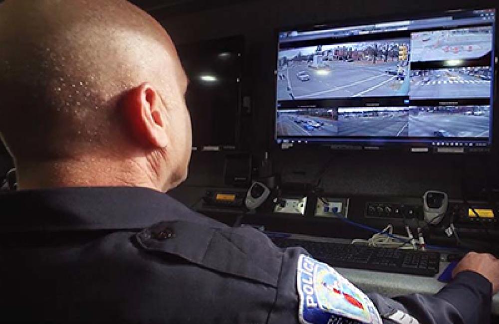 FirstNet’s advanced speeds enable the Richmond (Va.) Police Department to receive and monitor live camera and weather feeds, pull up suspect information quickly, and tie computer-aided dispatch interfaces to 911 call centers.