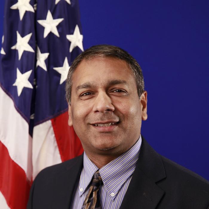 Tariq Hafiz, Patent Examiner, U.S.Patent Trademark Office (USPTO)