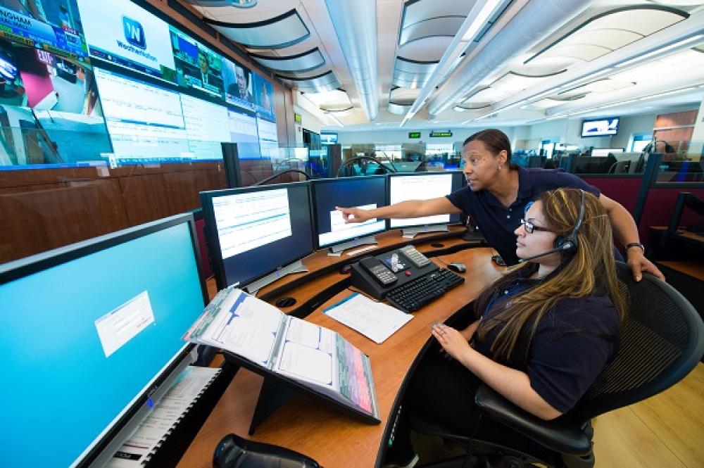 Photo of 911 call center.