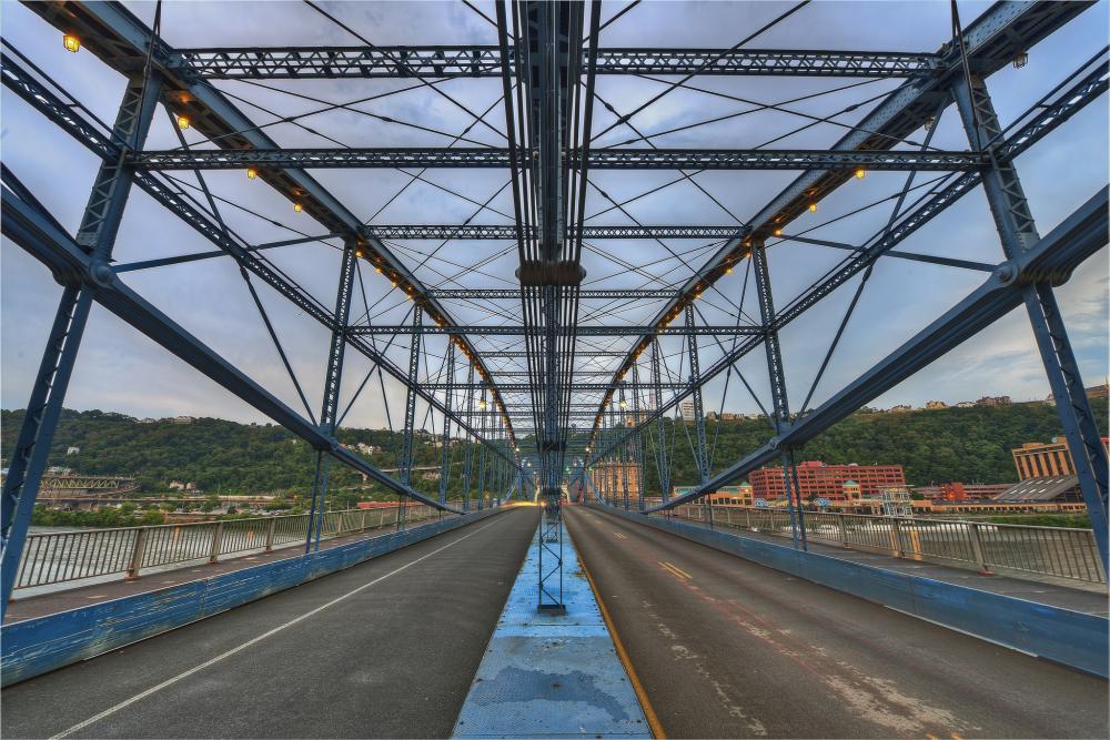 Photo of Smithfield Street Bridge, Pittsburgh, Pa. (Credit:  Brook Ward, Creative Commons license 2.0.)