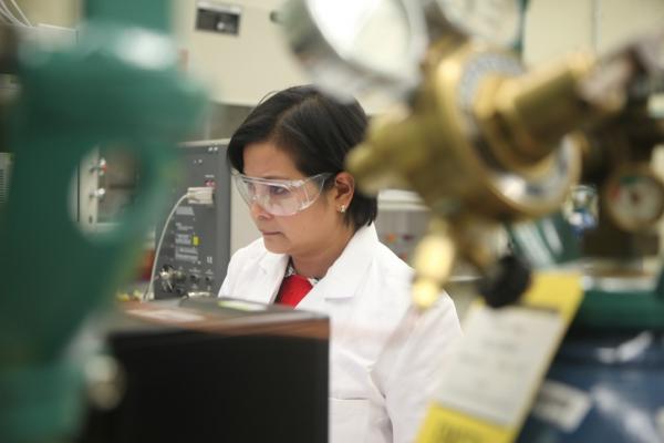 Connie Africano Remoroza, Research Chemist, Mass Spectrometry Data Center, Biomolecular Measurement Division, National Institute of Standards and Technology (NIST)