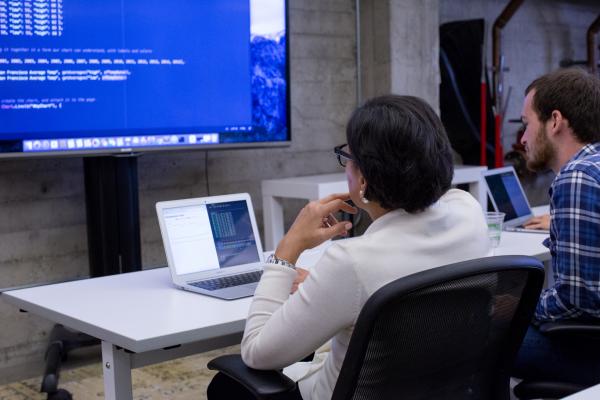 Secretary Pritzker explores Commerce data in a coding course at Galvanize Secretary Pritzker explores Commerce data in a coding course at Galvanize